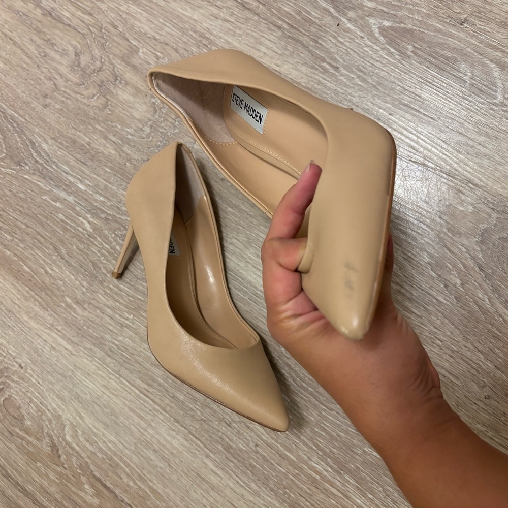 Steve Madden nude heels size 8 - Picture 4 of 5
